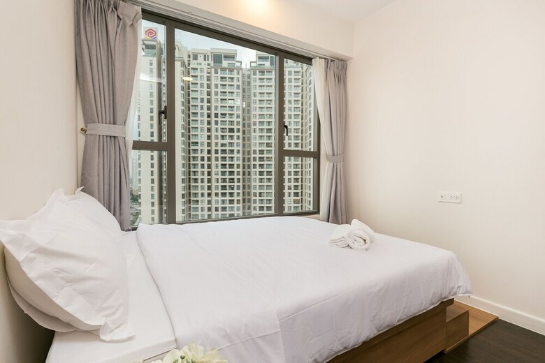 Rivergate Apartment
