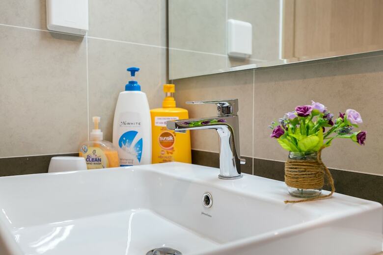 Rivergate Apartment
