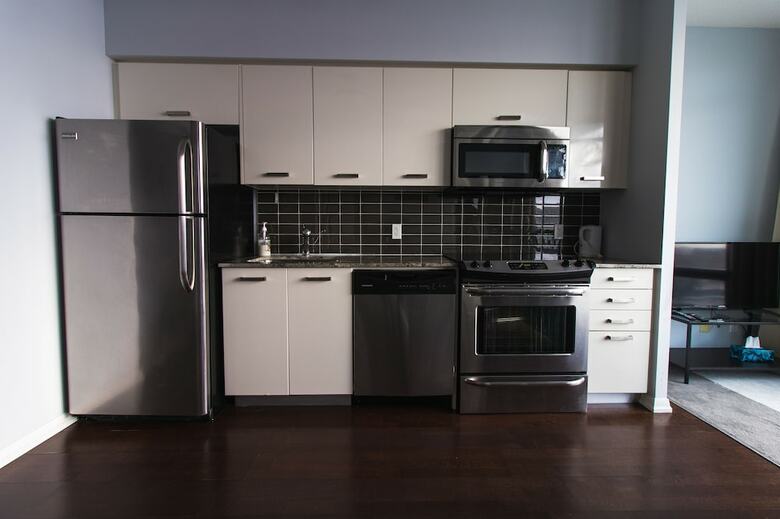 Vacation In Toronto Suites