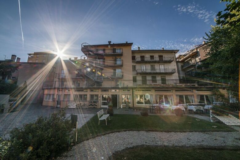 Hostal Ostello Rovereto