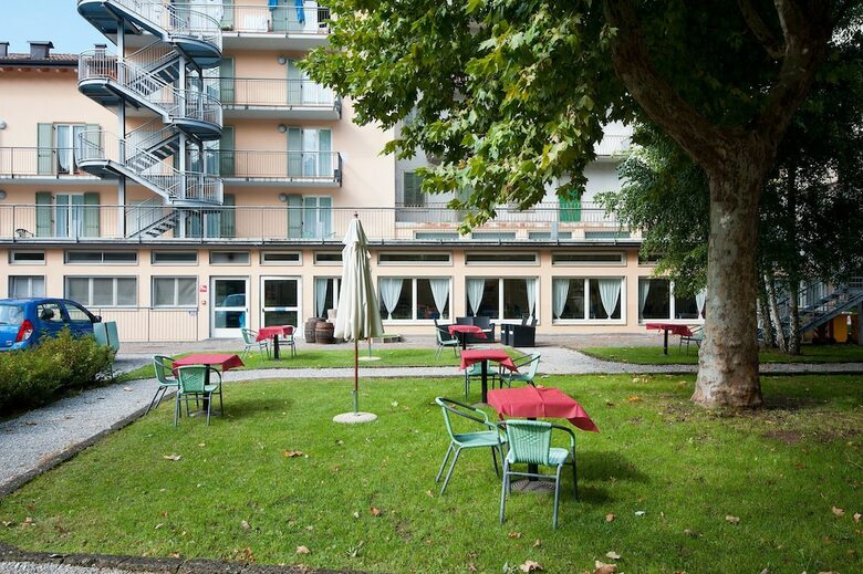 Hostal Ostello Rovereto