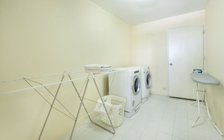 Hotel Bangkok Shortstay 2 To 3 Br Sukhumvit
