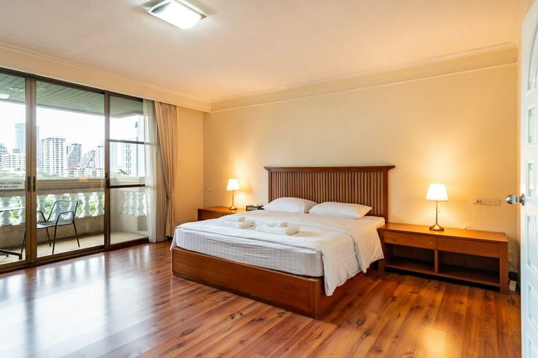 Hotel Bangkok Shortstay 2 To 3 Br Sukhumvit