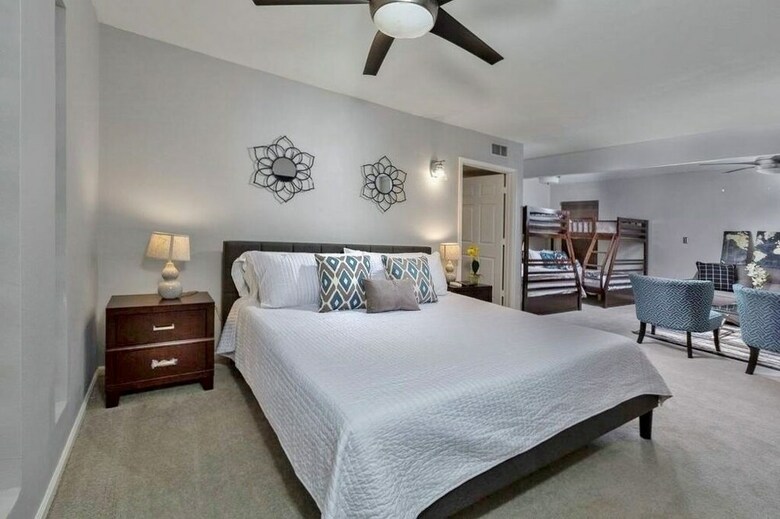 Delcoa Retreat 6br Scottsdale Pool House