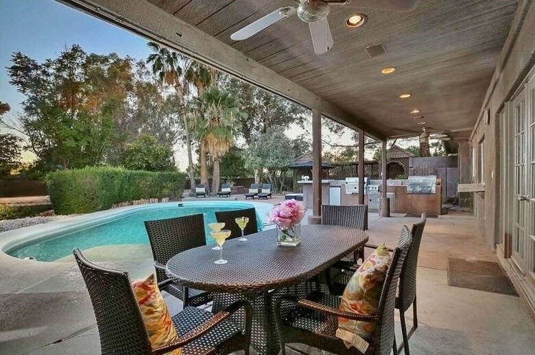 Delcoa Retreat 6br Scottsdale Pool House
