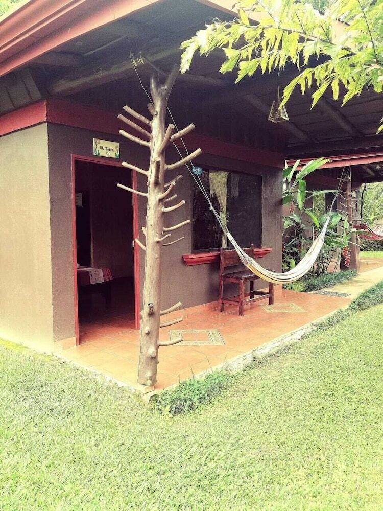 Hotel De Monta�a El Pelicano