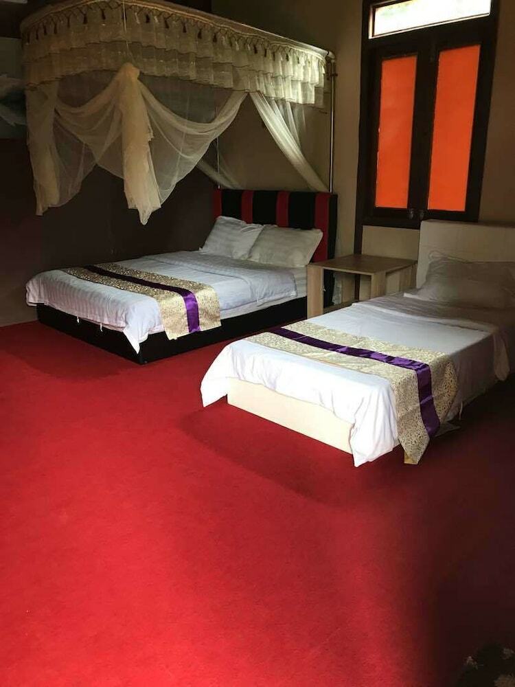 Hotel Kampung Janda Baik