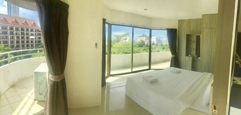 Aparthotel Apartment R-con Wongamat