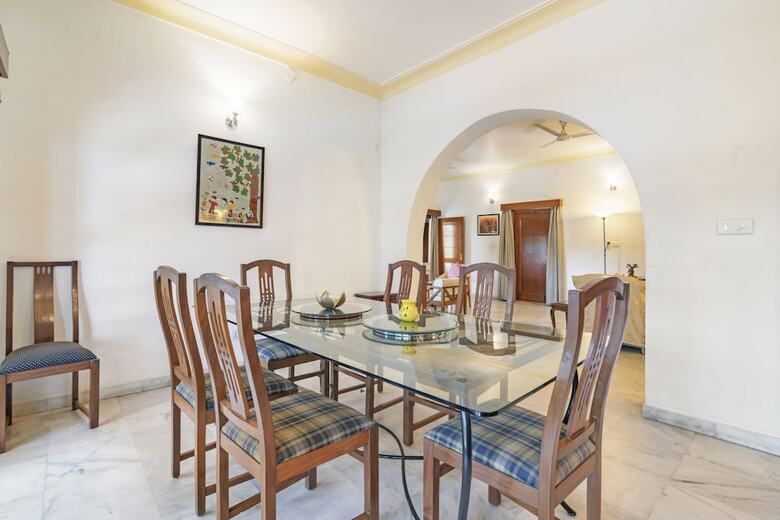 Hotel Girisadan Homestay