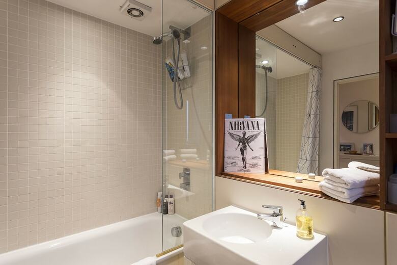 Apartamentos 1 Bedroom East London Balcony Flat