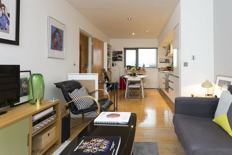 Apartamentos 1 Bedroom East London Balcony Flat