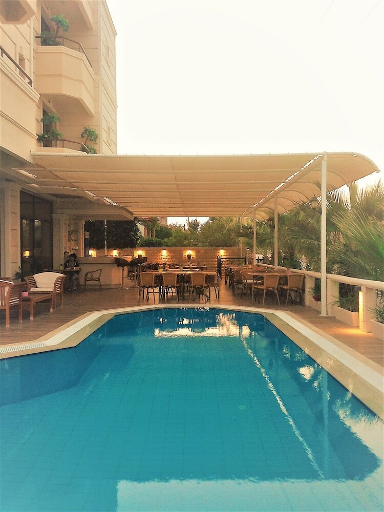 Lord Hotel