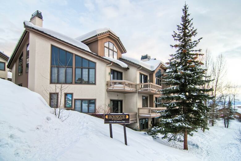 Ironwood Townhomes By Steamboat Resorts