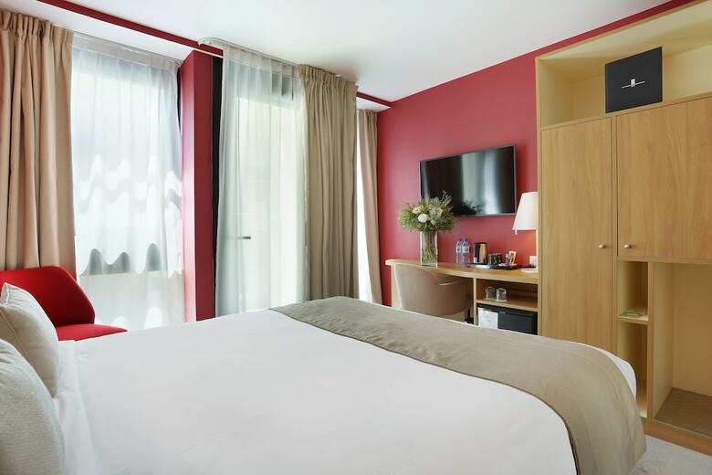 Les Jardins De Mademoiselle Hotel & Spa