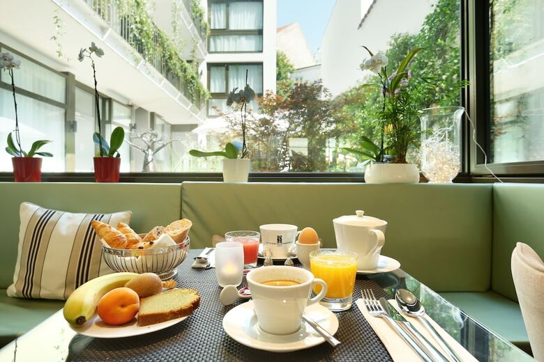 Les Jardins De Mademoiselle Hotel & Spa