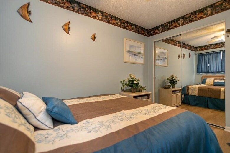 Bridgeport Condo 211