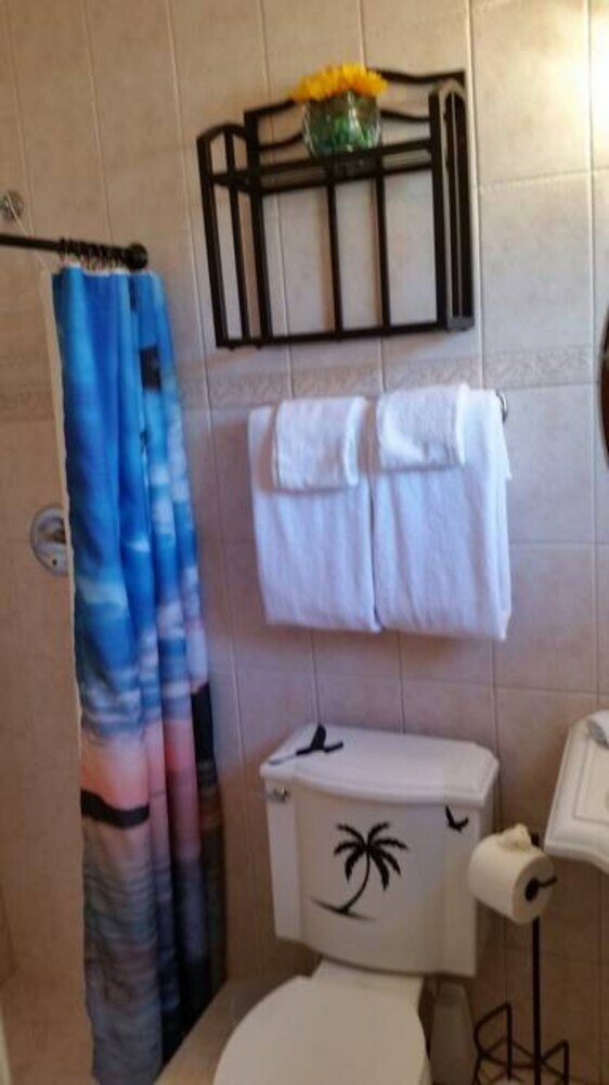 Beautiful Lakeview Sunsets Resort - 3br
