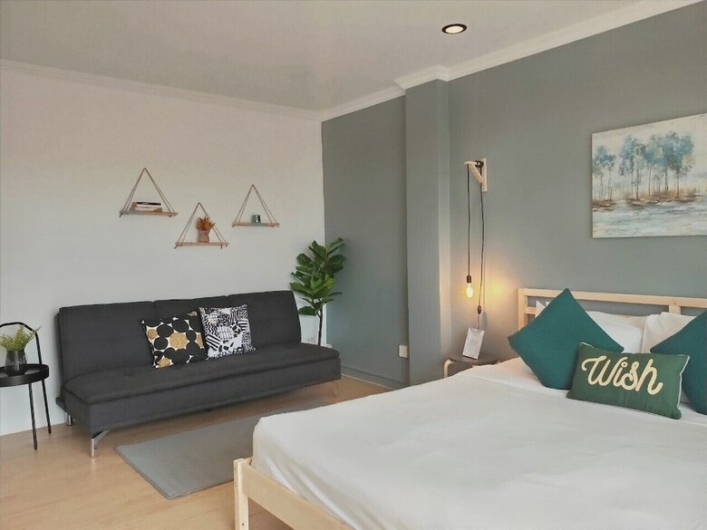 Hotel Thira House