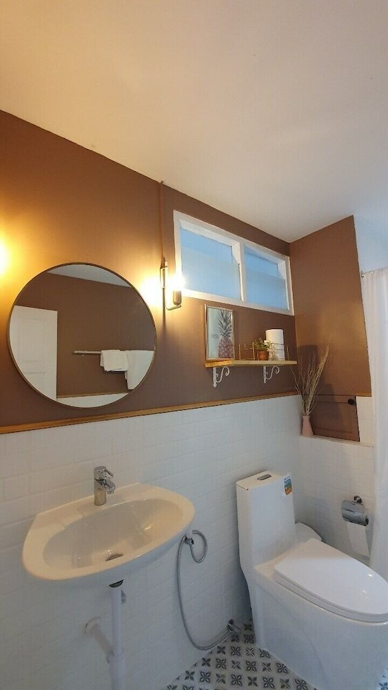 Hotel Thira House