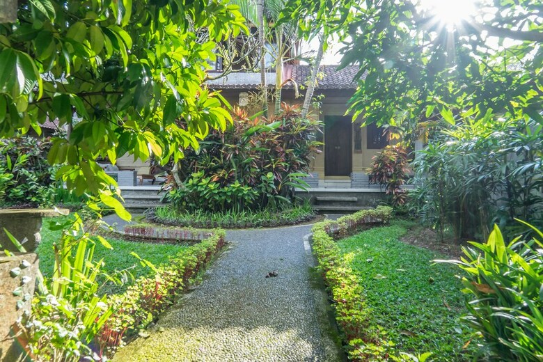 Bed & Breakfast Sari Bamboo Bungalows