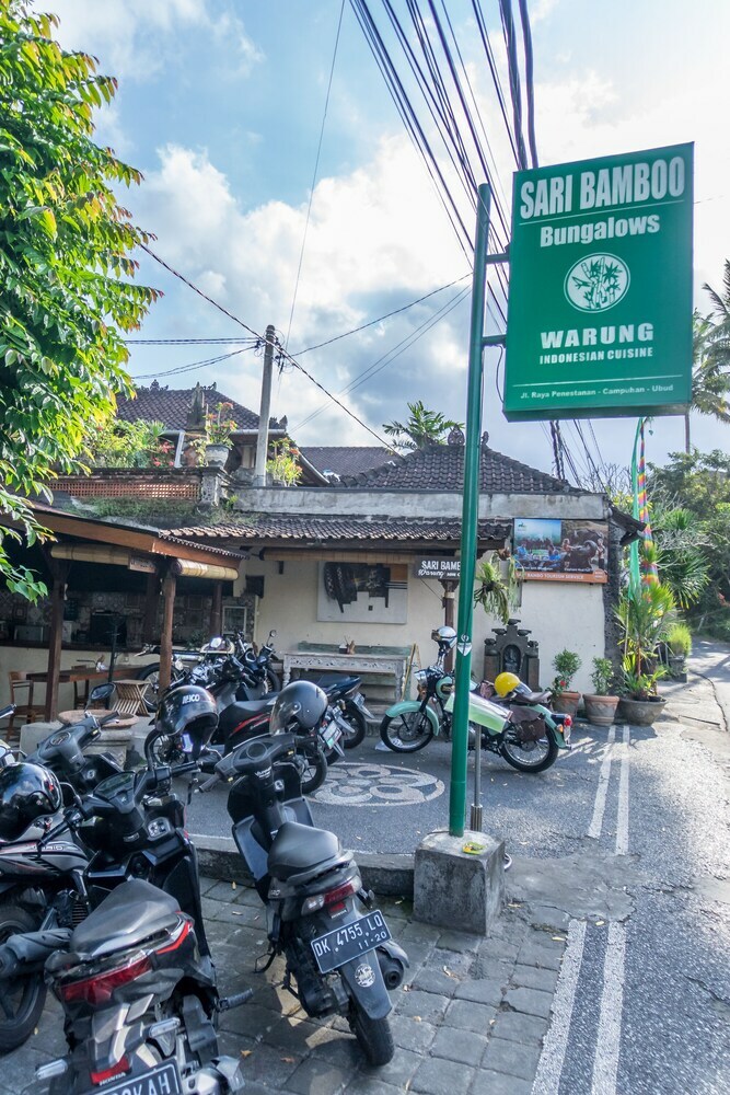Bed & Breakfast Sari Bamboo Bungalows
