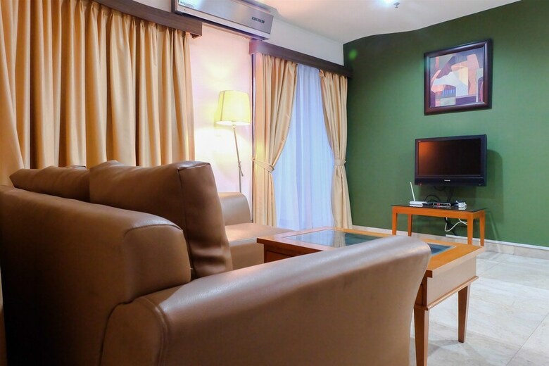 2 Bedroom Park Royale Apartment By Travelio