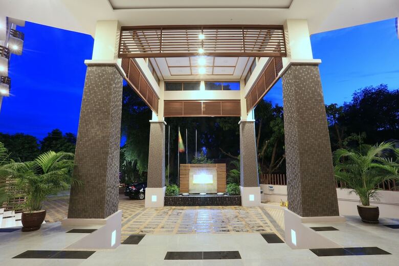 Glorious Monywa Hotel
