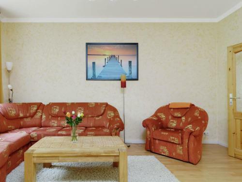 Modern Apartment In Furstenwalde With Private Garden
