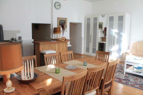 Apartamento Wellness-suiten Neuburxdorf