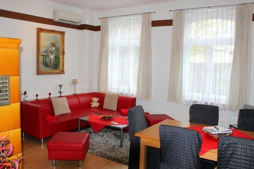 Apartamento Wellness-suiten Neuburxdorf