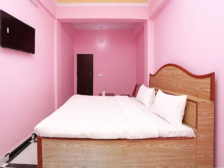 Hotel Oyo 13171 Home Exotic Studios Kempty Fall
