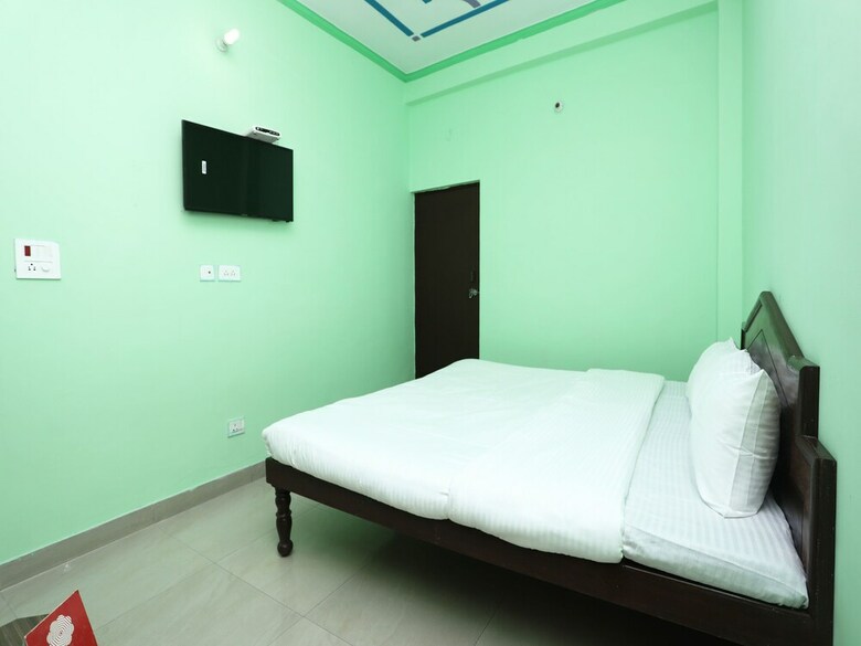 Hotel Oyo 13171 Home Exotic Studios Kempty Fall