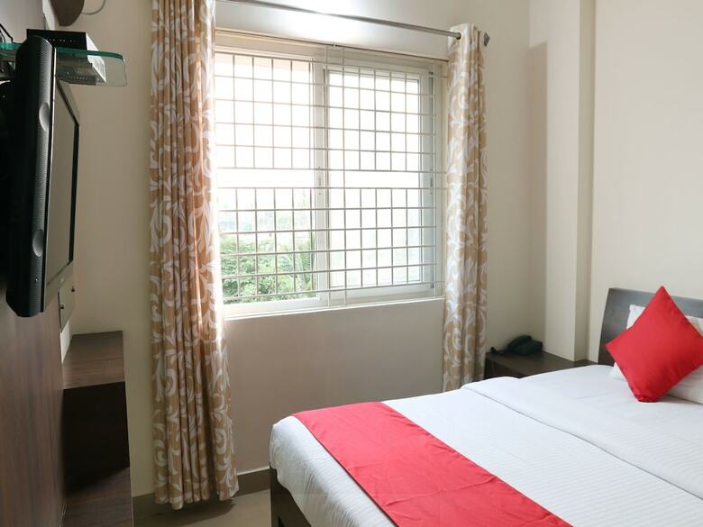 Hotel Oyo 11615 Lotus Inn
