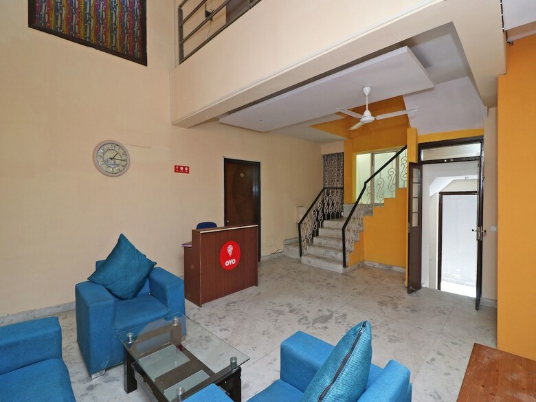 Hotel Oyo 13782 Om Villa