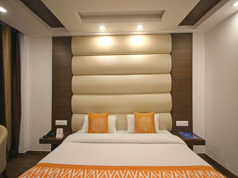 Oyo 6119 Hotel Royal Classic
