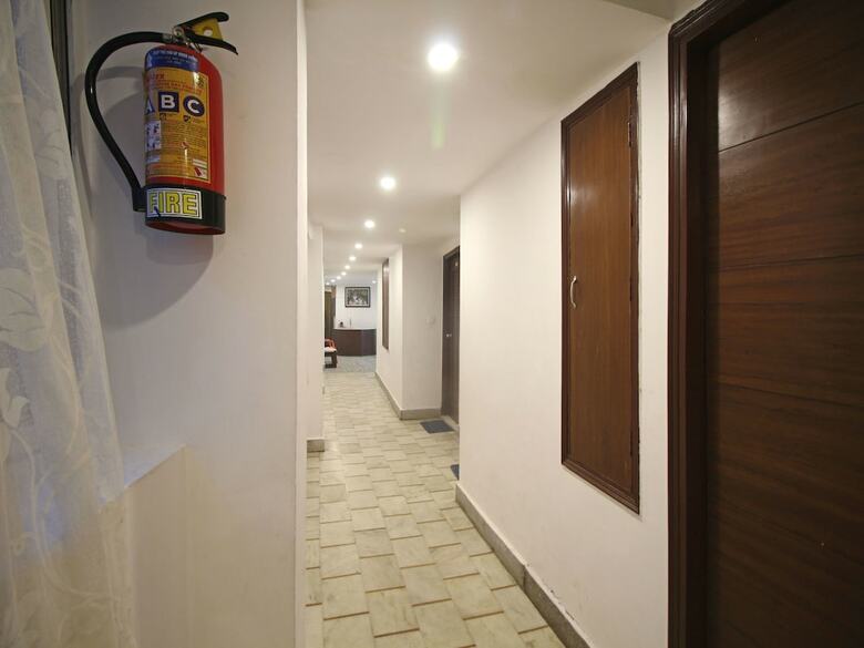 Oyo 6119 Hotel Royal Classic