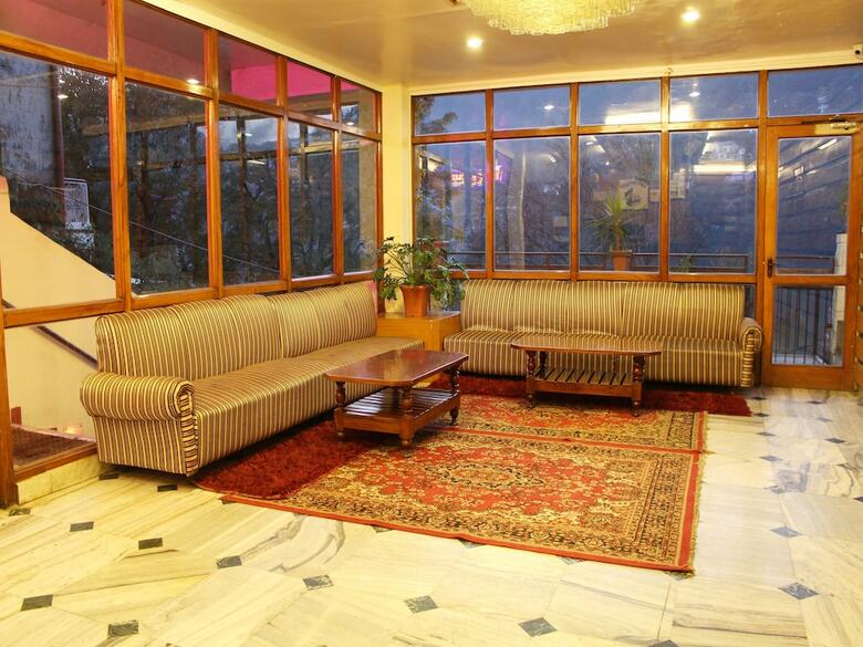 Hotel Oyo 3836 Happy Homes