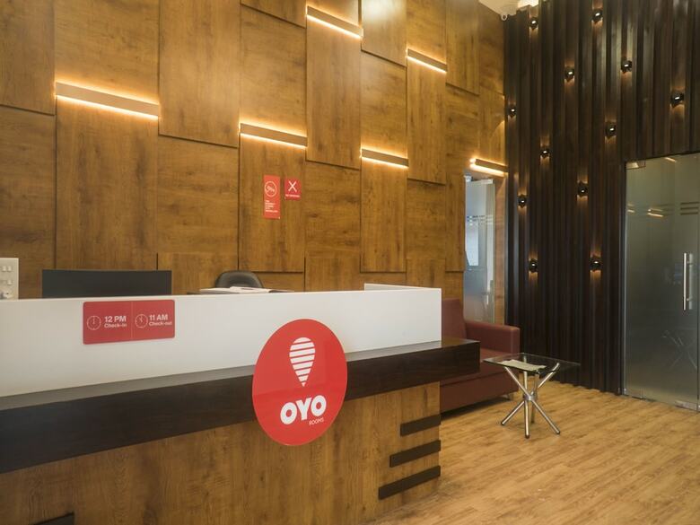 Hotel Oyo 11597 Aditi Executive