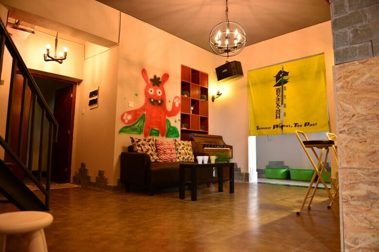 Hostal Xia Mai XI Hostel