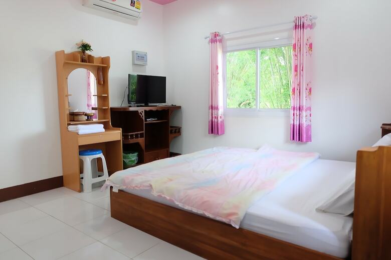Hotel Baan Klang Nam Resort