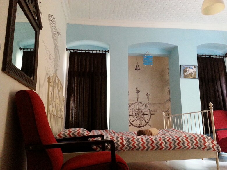 Hostal Taxim Hostel - Adults Only
