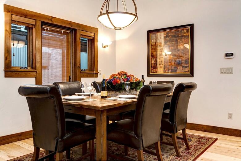 Abode On Park Ave