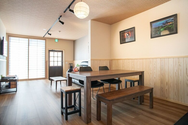 Hidden Inn Gosho