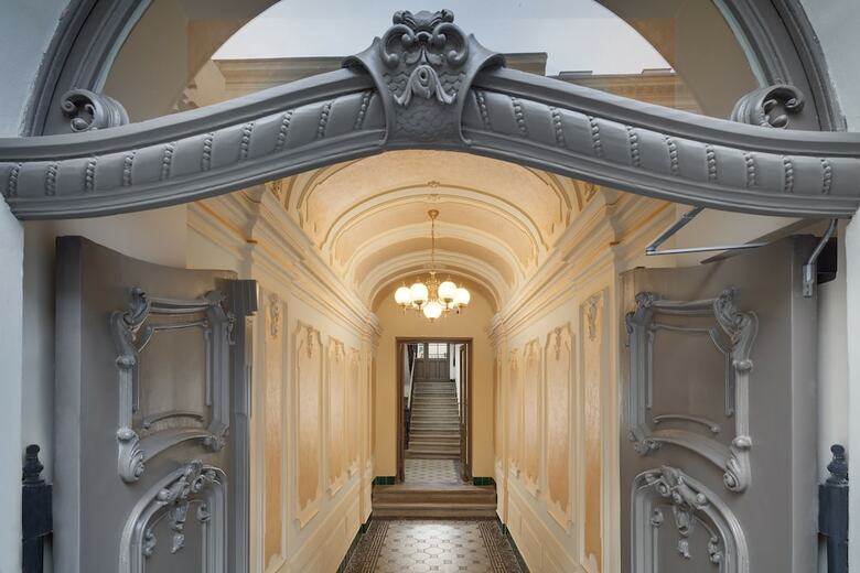 Louren Apartments