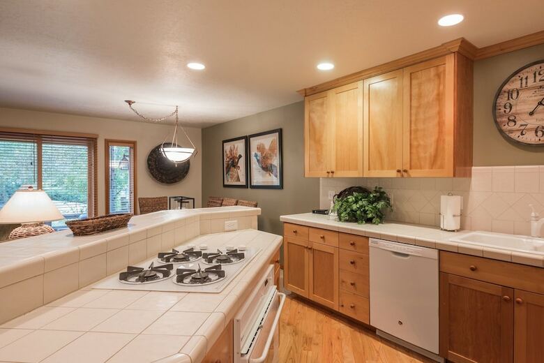 Abode In Deer Lake Village At Deer Valley