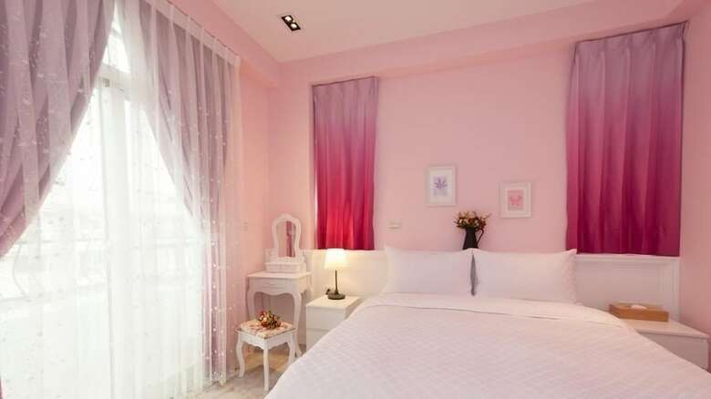 Bed & Breakfast Seed House