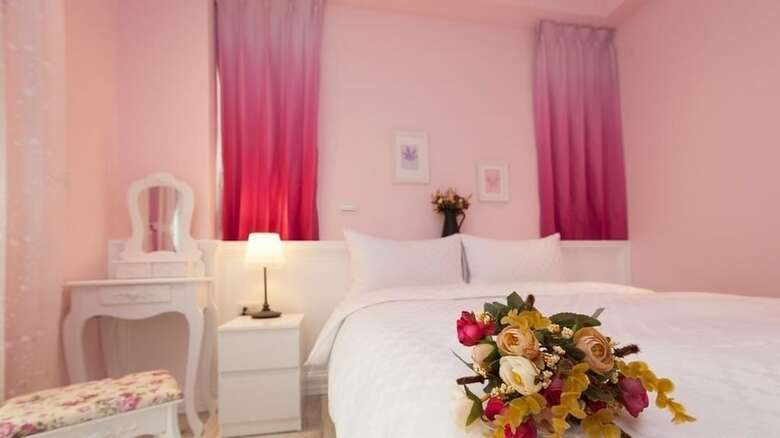Bed & Breakfast Seed House