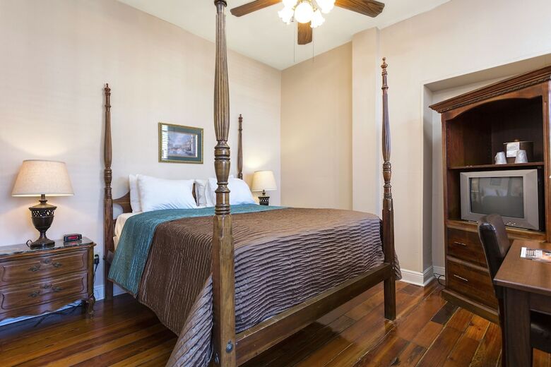 New Orleans Courtyard Hotel