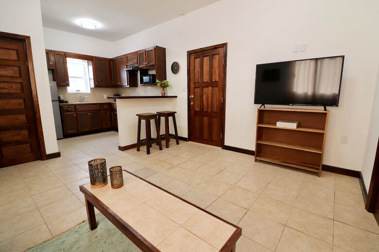 Parham Plaza Hotel