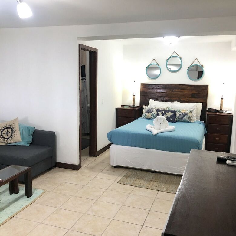 Parham Plaza Hotel